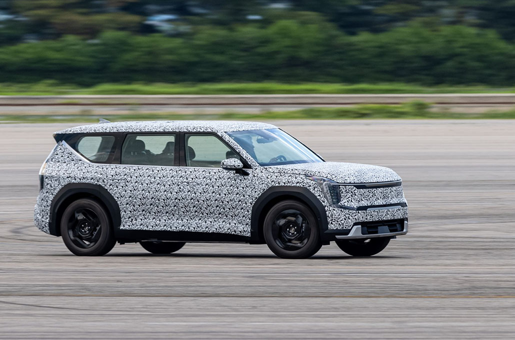 Kia EV9 concept vehicle steering pad test